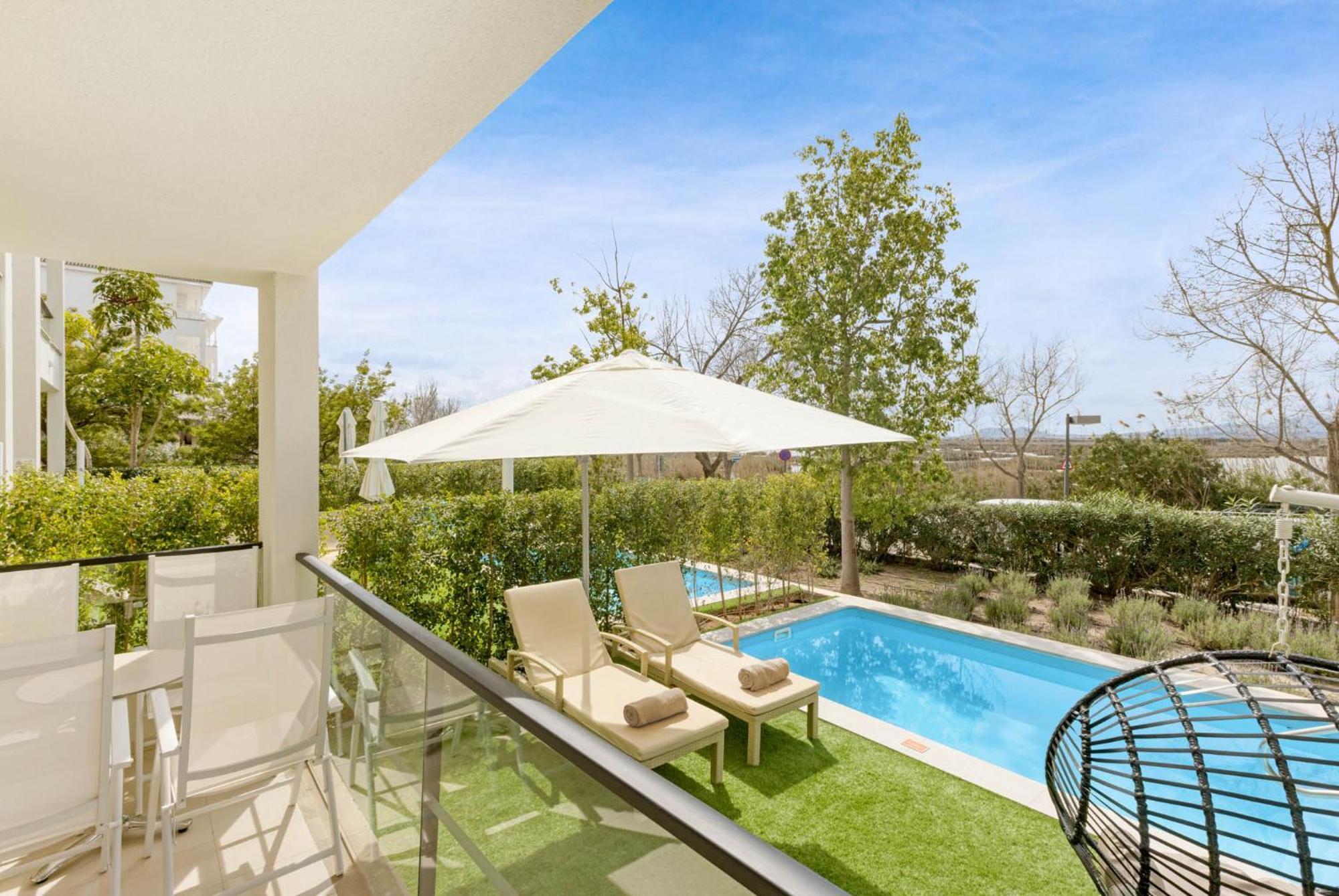 Apartment Private Pool Selection Club